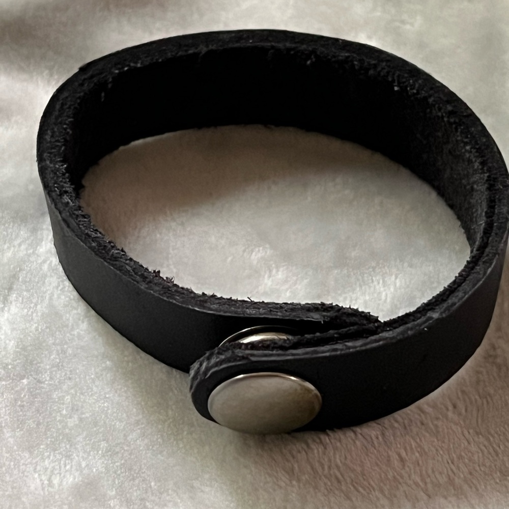 Cute, Simple, Black Lesther Bracelet - image 1